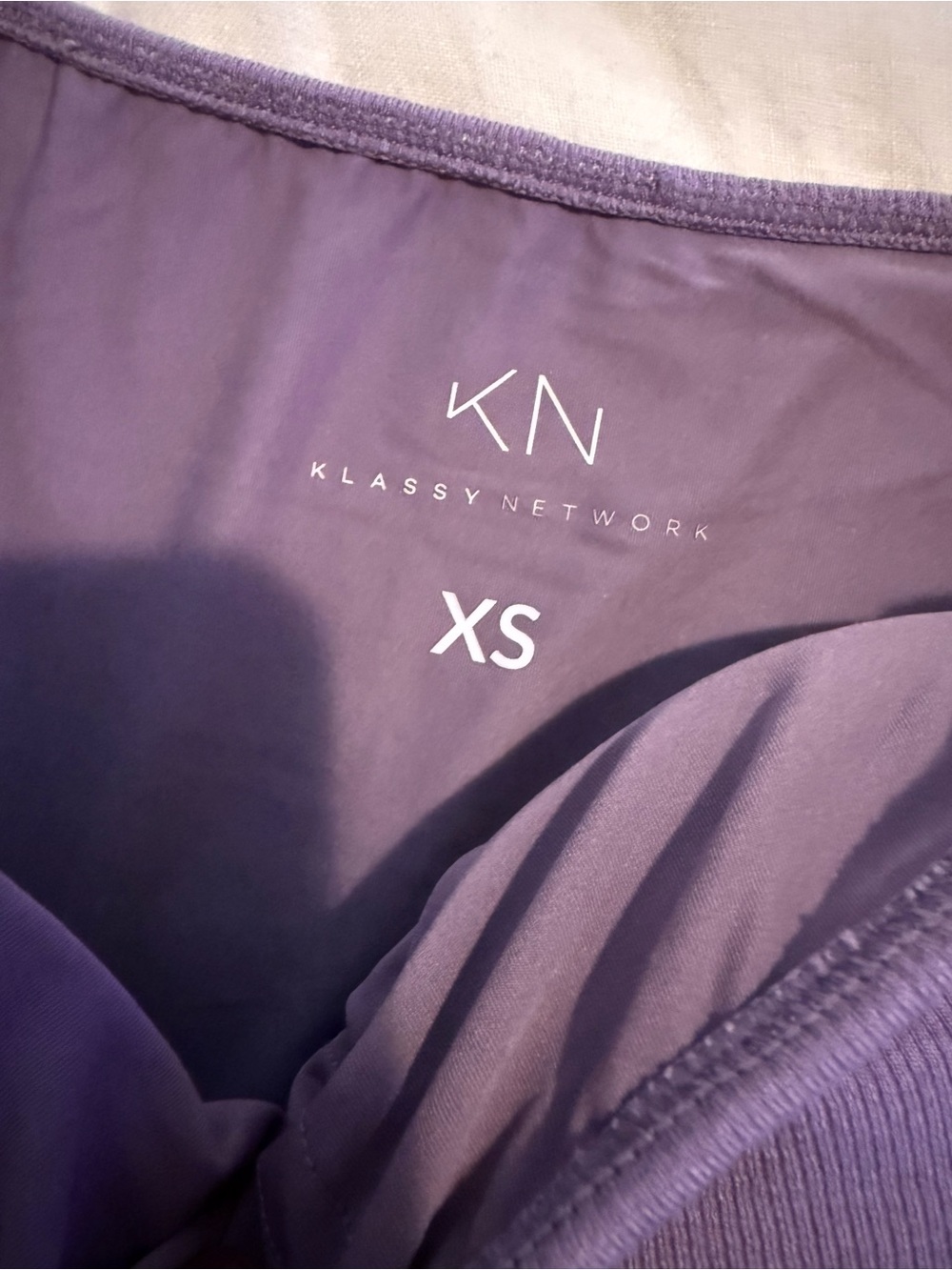 KN Purple Off-Shoulder Long Sleeve Women's Top EUC 1358 - Picture 3 of 10